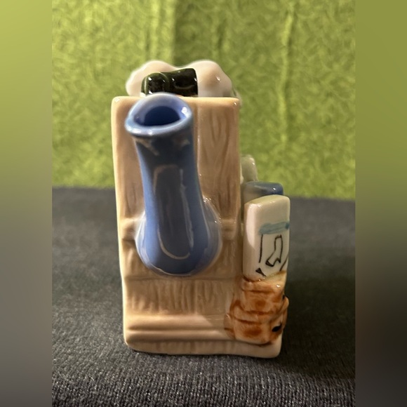 Tag Sale Design Tea Pot New In Box - Picture 4 of 10